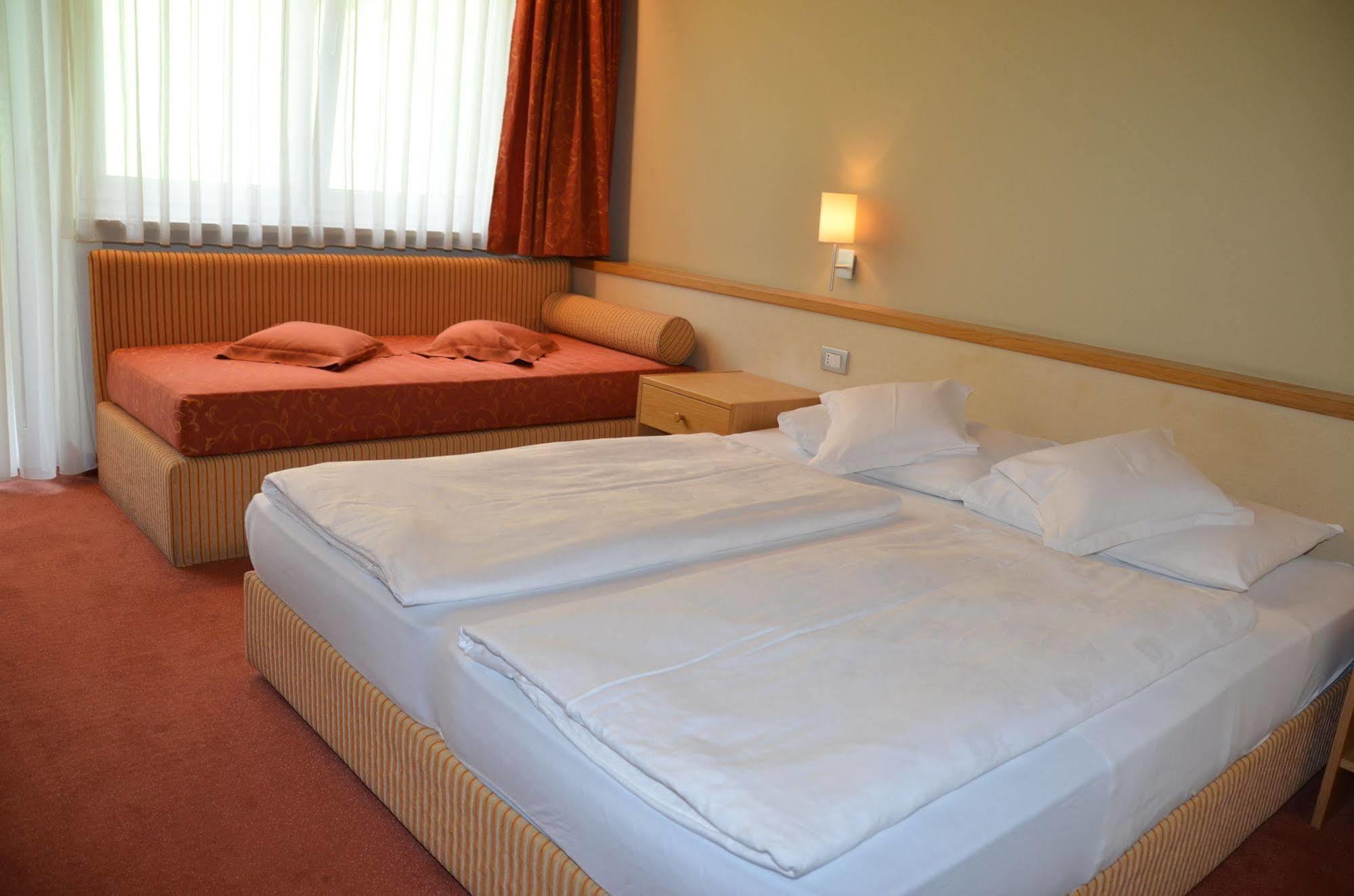 Hotel Taufers Molini di Tures Ngoại thất bức ảnh
